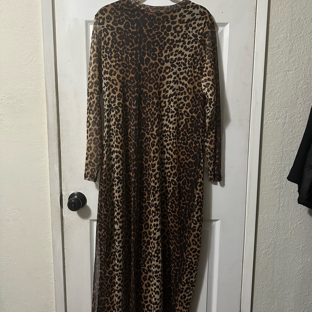 Leopard print bodycon dress